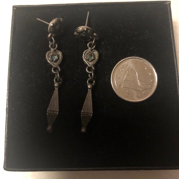 Dangly Earrings with stones - Picture 3 of 3